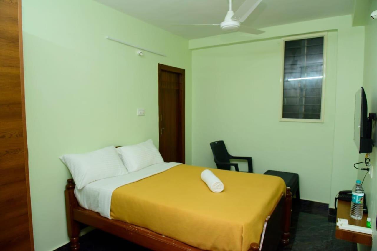 Lotus Inn Bangalore Extérieur photo