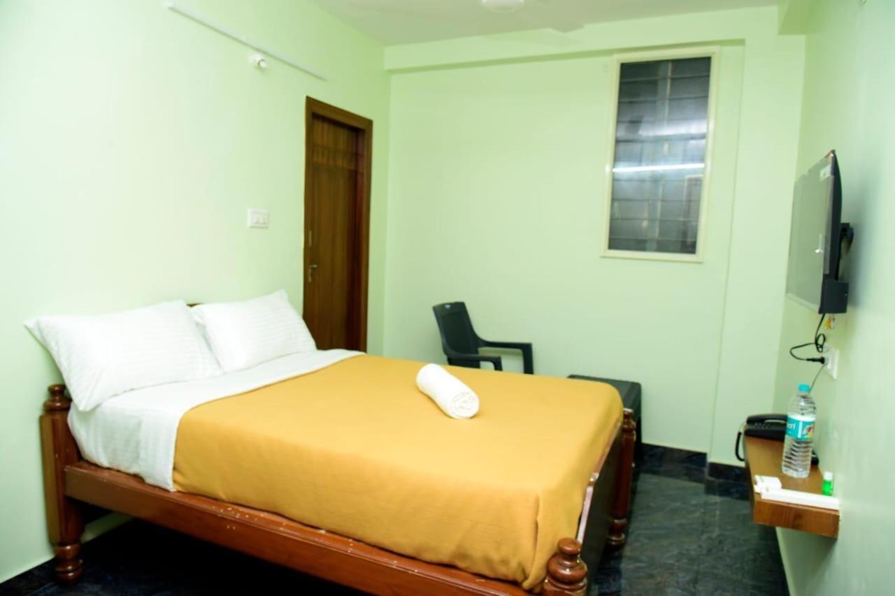 Lotus Inn Bangalore Extérieur photo