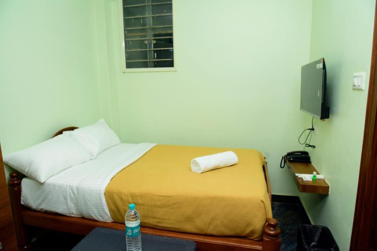 Lotus Inn Bangalore Extérieur photo
